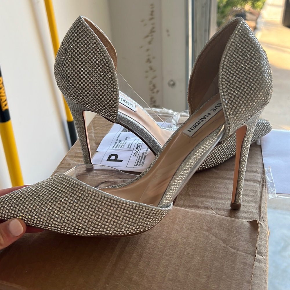 Steve Madden Malibu Pump